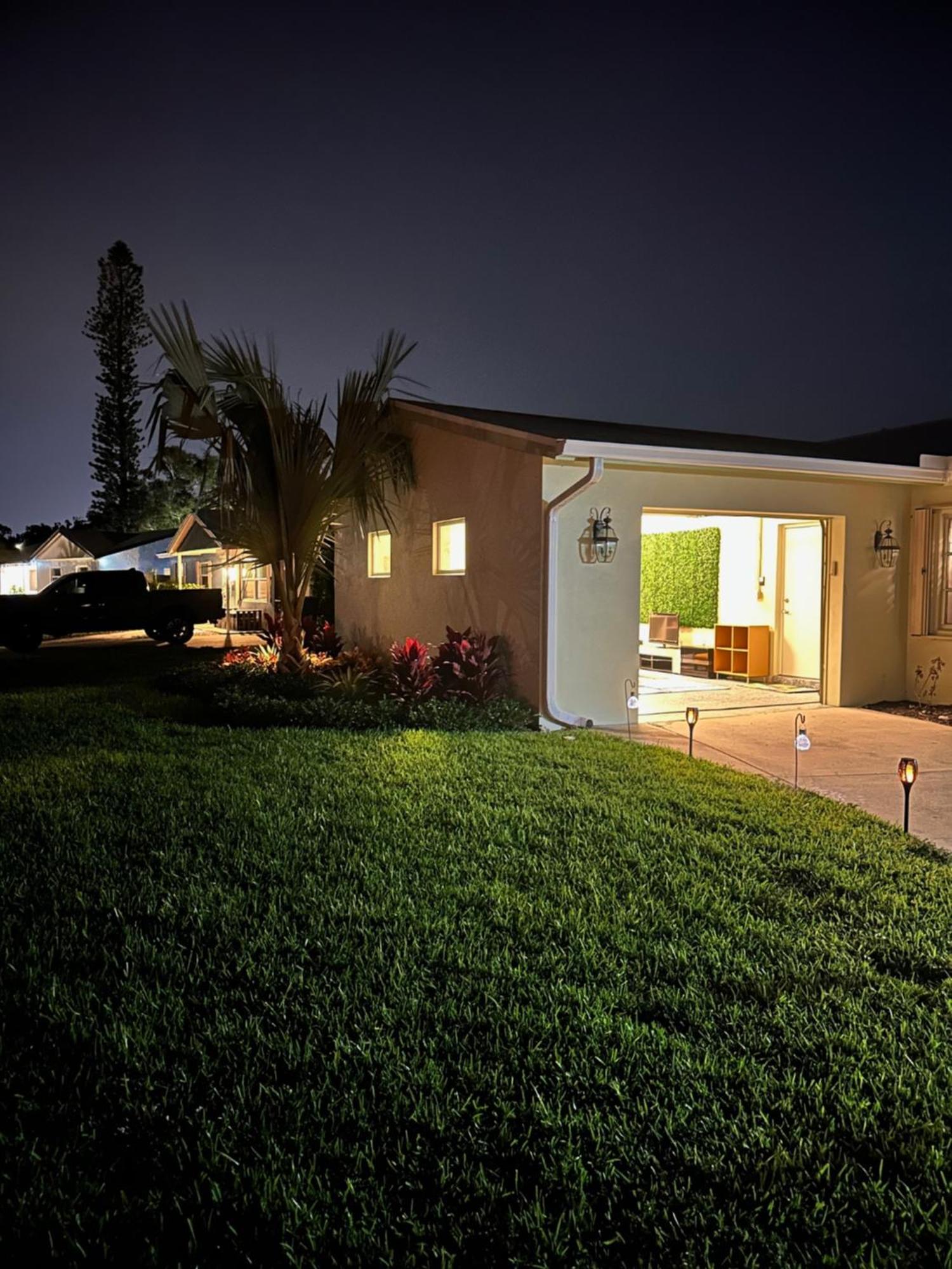 Freshly Remodeled 1970'S Single Story Villa Naples Zewnętrze zdjęcie